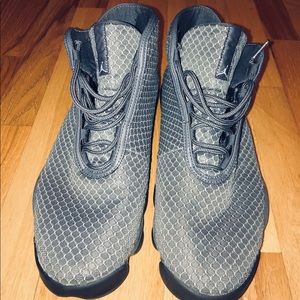 Jordan horizon size: 12